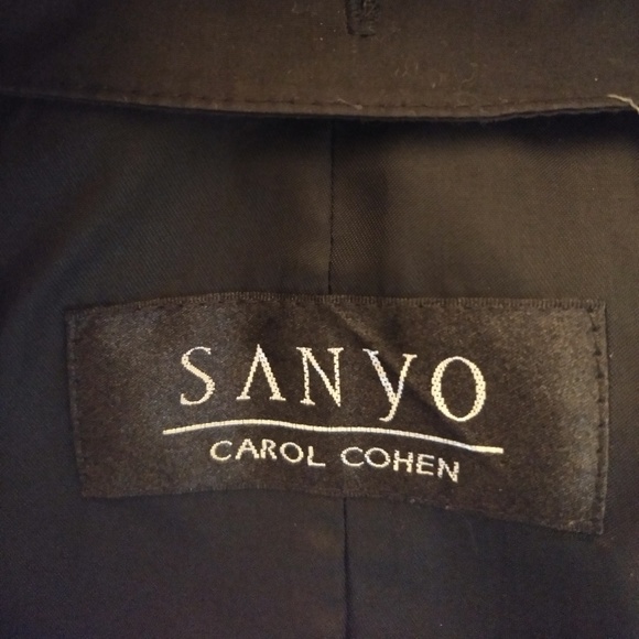 Sanyo by Carol Cohen trench coat - Picture 2 of 4